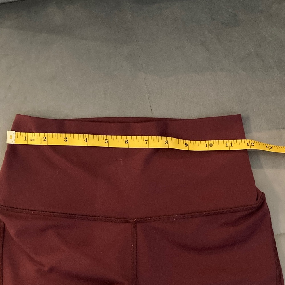 ALO Yoga Ribbed Panel Leggings in Burgundy - Picture 5 of 7